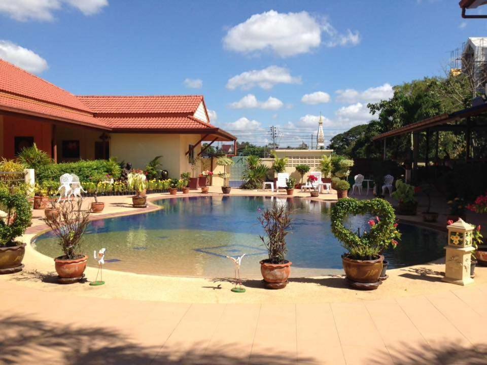 Baan Sabaijai Resort That Phanom Exterior foto